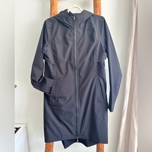 LULULEMON 3/4 Length Raincoat